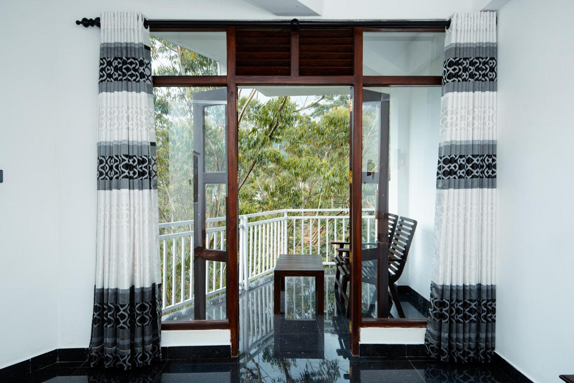 Adams Peak Inn Nallathanniya Buitenkant foto