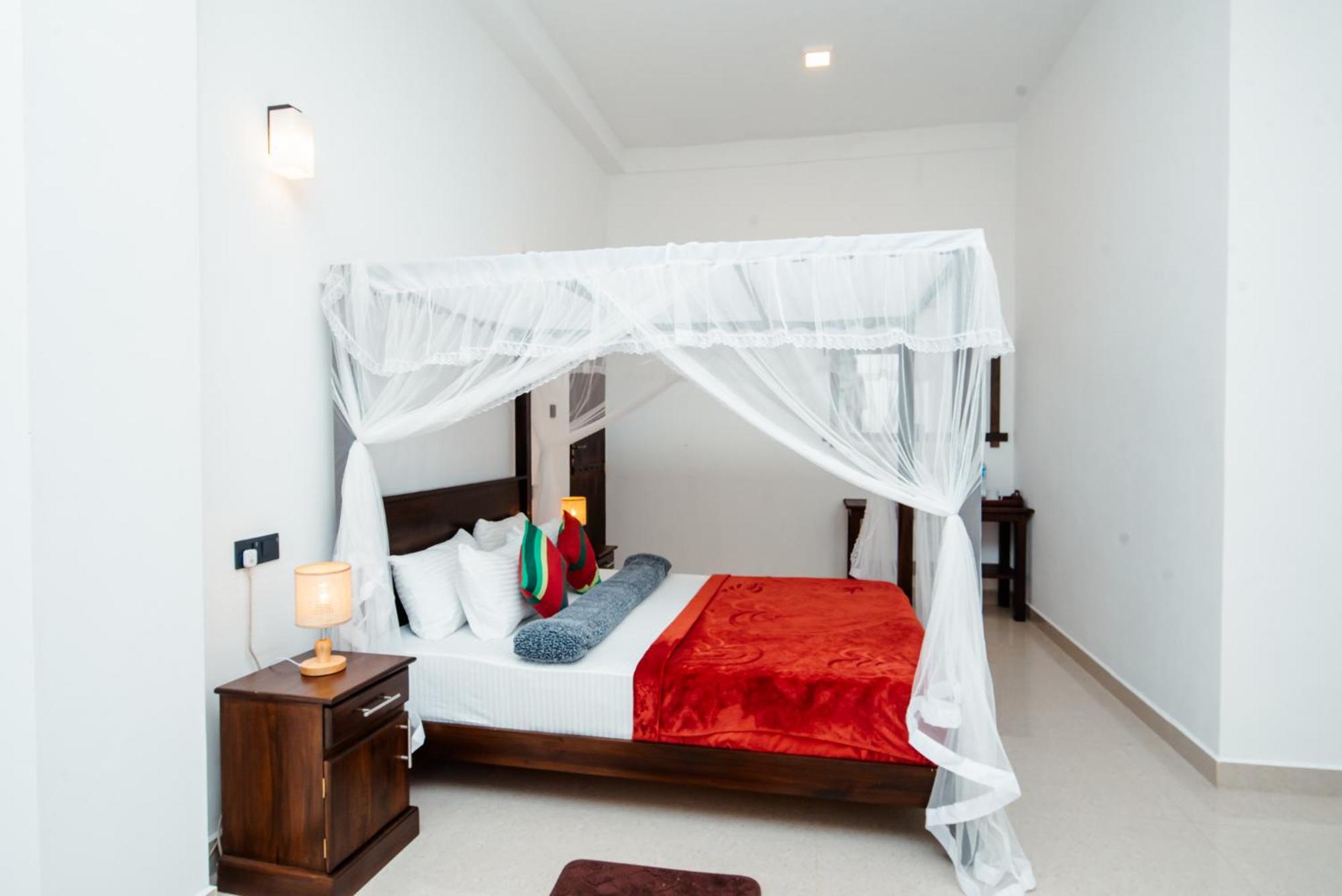 Adams Peak Inn Nallathanniya Buitenkant foto