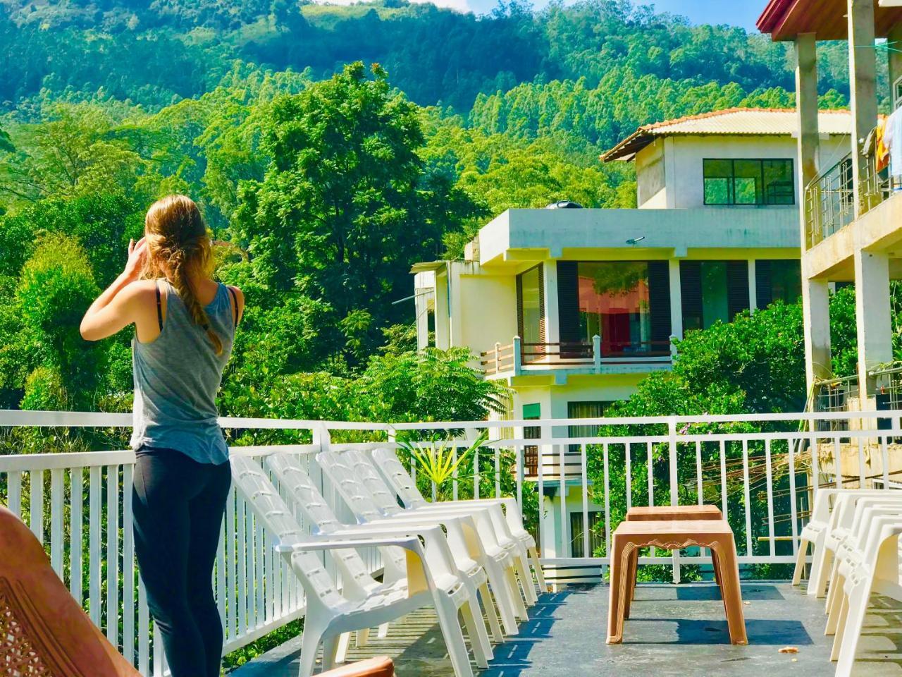 Adams Peak Inn Nallathanniya Buitenkant foto